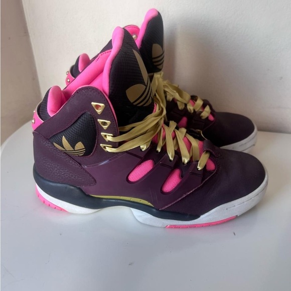 Adidas Purple and Pink Sneakers with Gold Accents - Picture 8 of 9